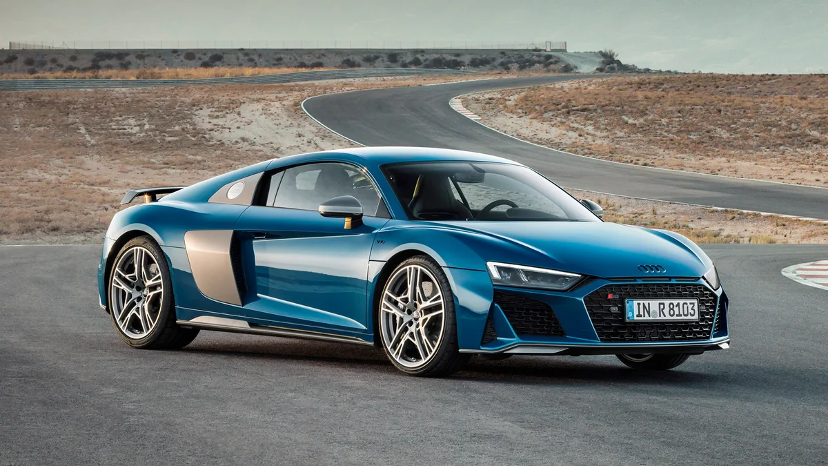 Audi r8 slide