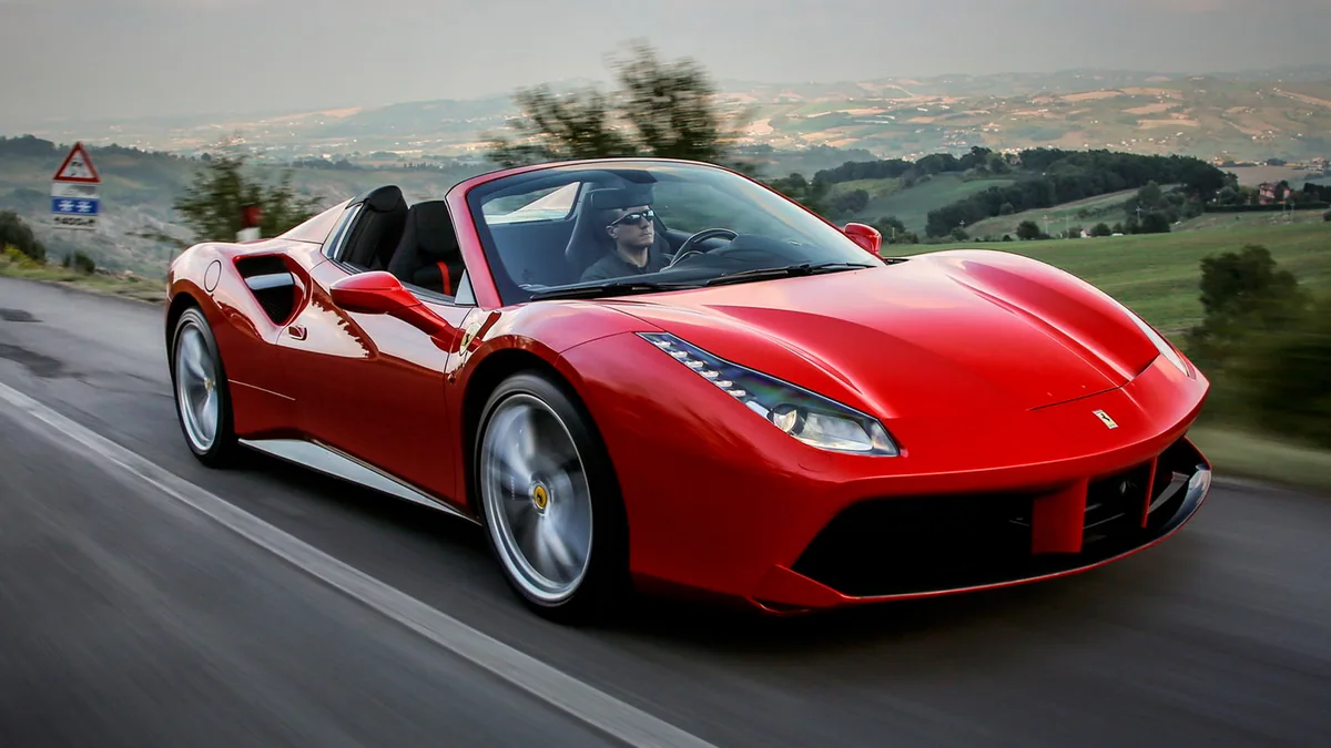 Ferrari 488 spider rossa